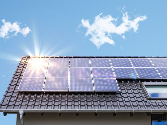 How a Solar Panel Generates Energy